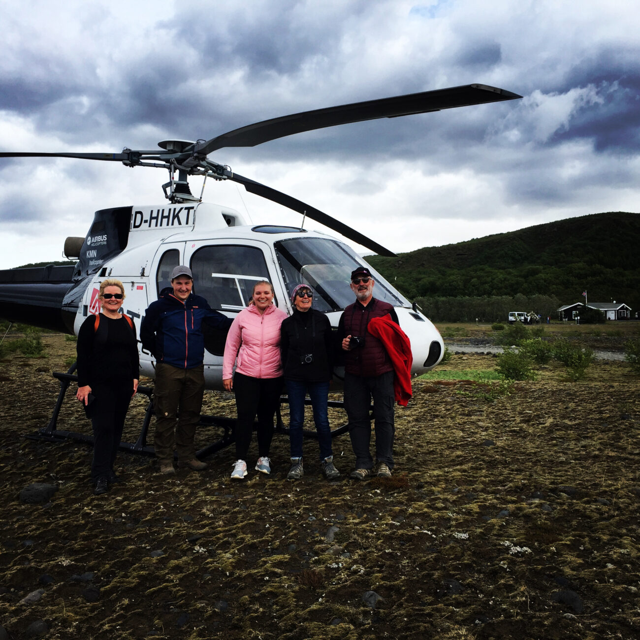 iceland expedition volcano rim